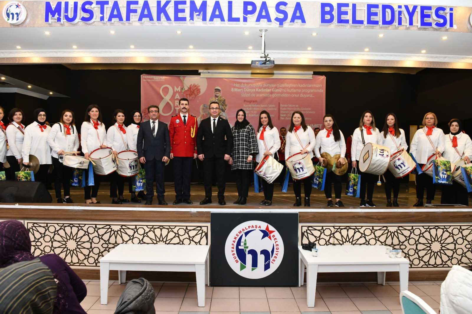 Mustafakemalpaşa’da 8 Mart Dünya Kadınlar Gününe Özel Kutlama