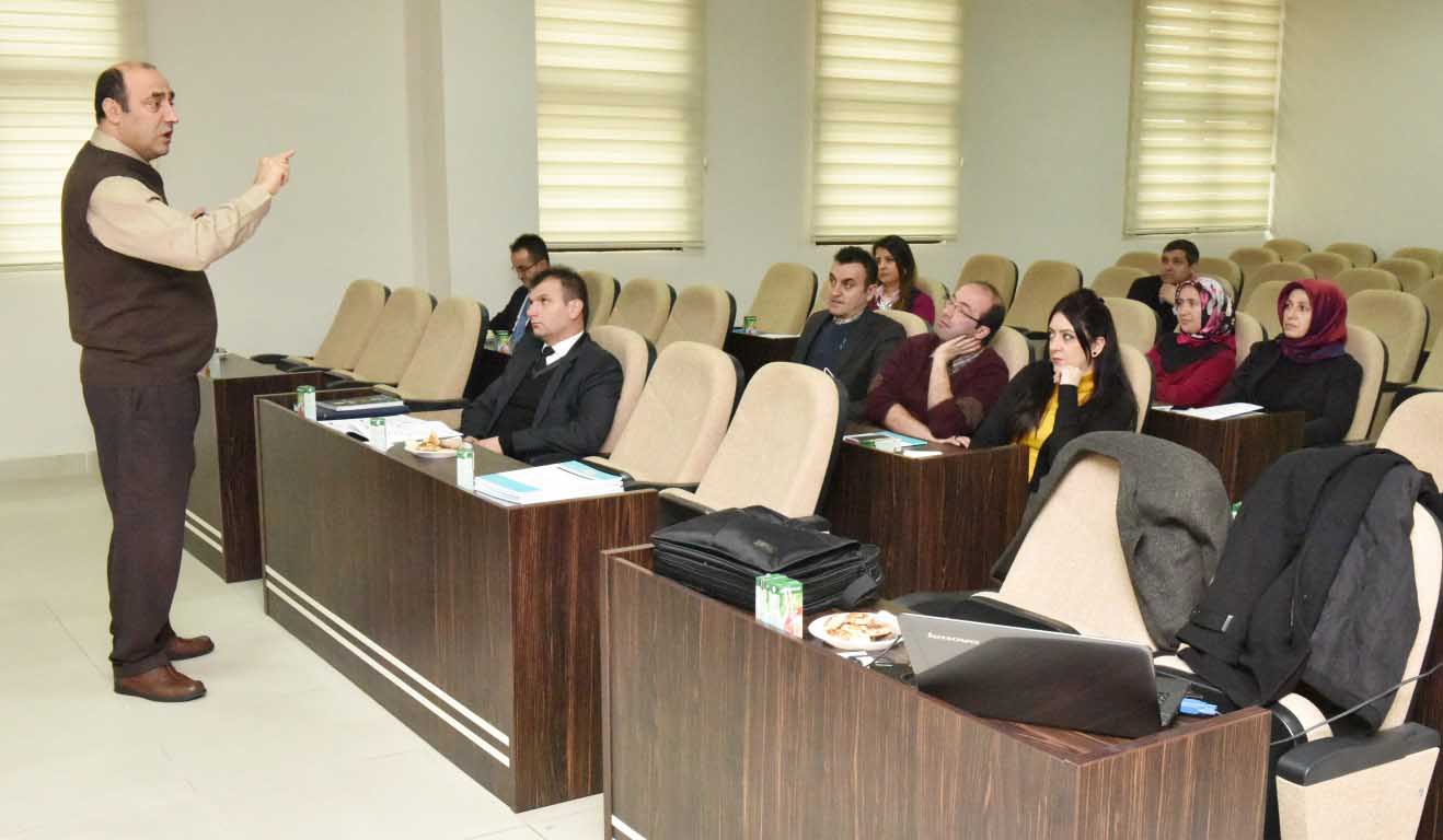 Belediye personeline 'Kaliteli Yönetim' semineri