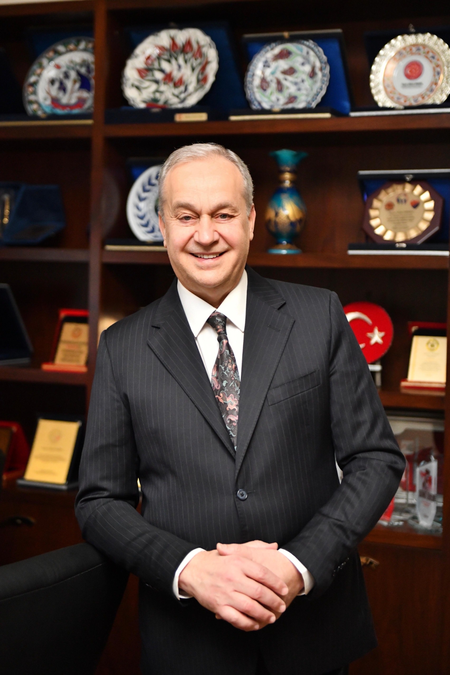 BAŞKAN ERDEM’DEN ANNELER GÜNÜ MESAJI  